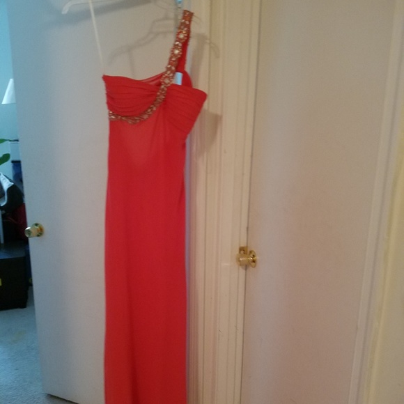 Pink prom dress - Picture 2 of 4